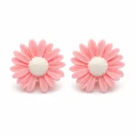 różowe klipsy do uszu dla dzieci w kształcie stokrotki