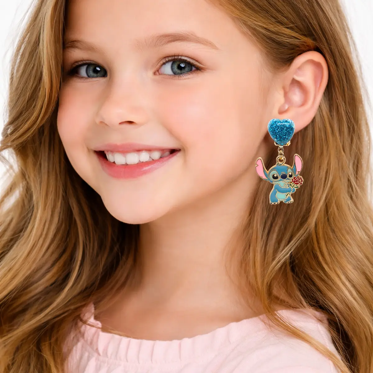 Kolczyki klipsy dla dziewczynki –STITCH z serduszkiem, brokatowe - obrazek 4